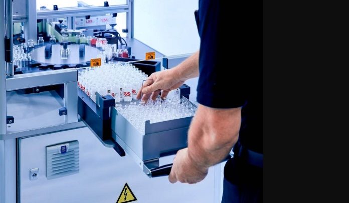 LSS showcases made to measure labelling solution for vial, ampoule and bottles at Interpack